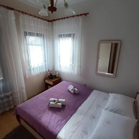 Apartman Nada Sali Exterior foto