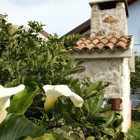 Apartman Nada Sali Exterior foto